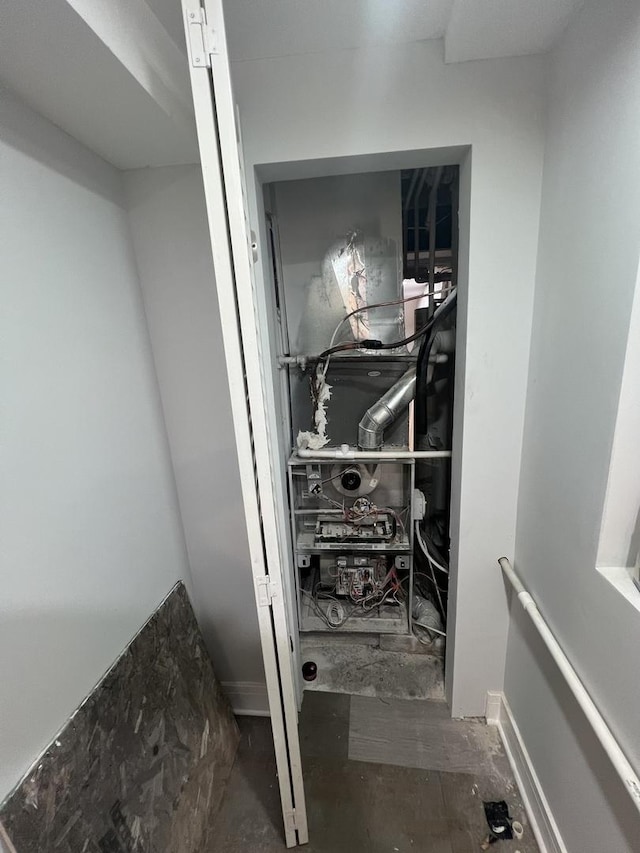 3039 W Flournoy St, Chicago, IL 60612 - interior space