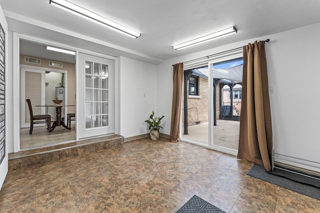 439 N Highview Ave, Elmhurst, IL 60126 - unfurnished room featuring water heater