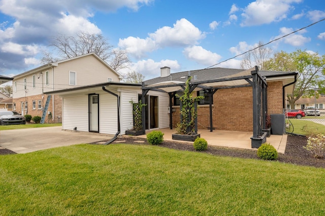 439 N Highview Ave, Elmhurst, IL 60126 - view of front facade featuring brick siding, a chimney, and a front lawn