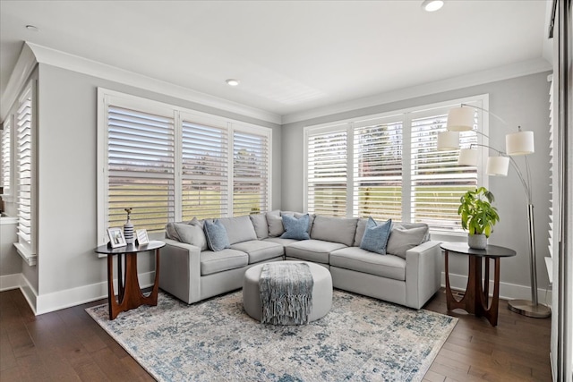 living area featuring recessed lighting, hardwood / wood-style floors, baseboards, and ornamental molding