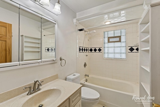 511 N Cleveland Ave, Bradley, IL 60915 - full bath with shower / bathing tub combination, vanity, and toilet