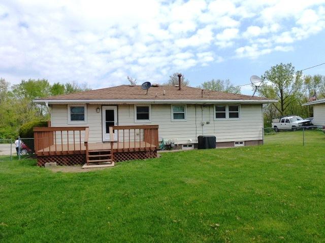 1026 State Route 10 E, Clinton, IL 61727 - back of property with a deck
