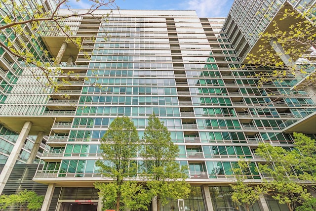 9715 Woods Dr Unit 805, Skokie, IL 60077 - view of property
