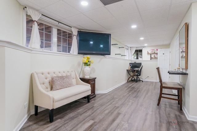 357 Torrey Pines Way, Vernon Hills, IL 60061 - living area with wood finished floors, baseboards, recessed lighting, and a drop ceiling
