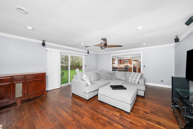 living area with recessed lighting, crown molding, a ceiling fan, baseboards, and hardwood / wood-style flooring