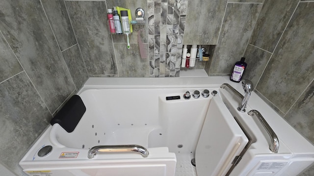 959 E 166th St, South Holland, IL 60473 - full bathroom with a tub with jets