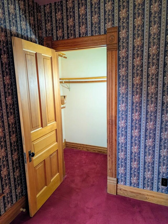 907 W Church St, Champaign, IL 61821 - view of closet
