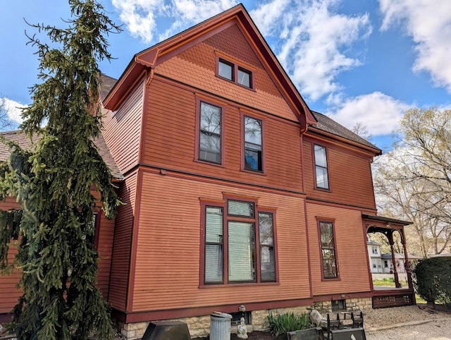 907 W Church St, Champaign, IL 61821 - view of home's exterior