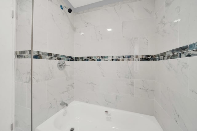 3435 W 71st Pl, Chicago, IL 60629 - full bath with shower / tub combination