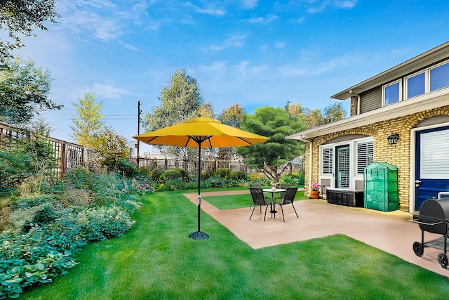 27 Rienzi Ln, Highwood, IL 60040 - view of patio / terrace with a fenced backyard
