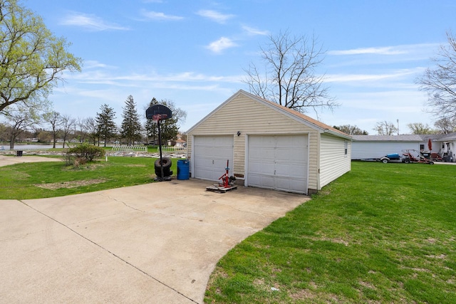 view of detached garage