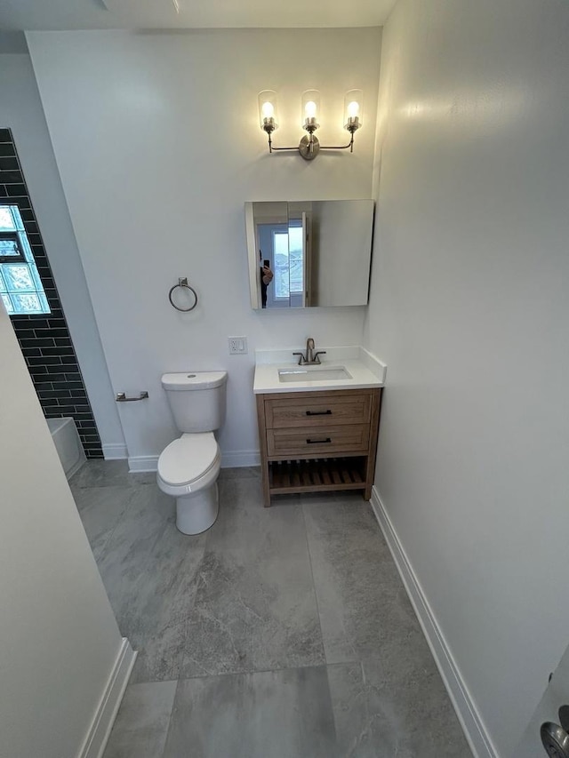 3246 S Normal Ave, Chicago, IL 60616 - full bath featuring vanity and healthy amount of natural light