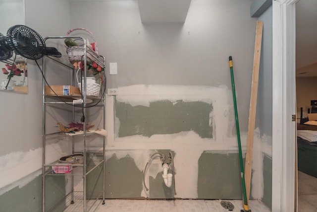 8212 N Ozanam Ave, Niles, IL 60714 - interior space