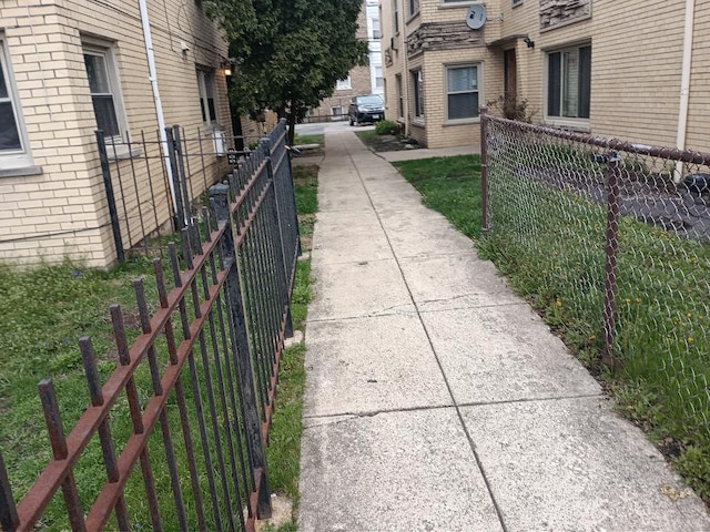4258 W Lawrence Ave Unit 3W, Chicago, IL 60630 - photo 2