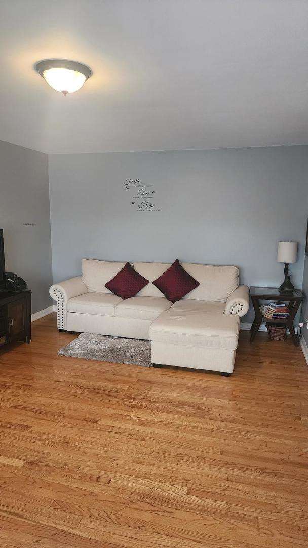 4258 W Lawrence Ave Unit 3W, Chicago, IL 60630 - photo 3