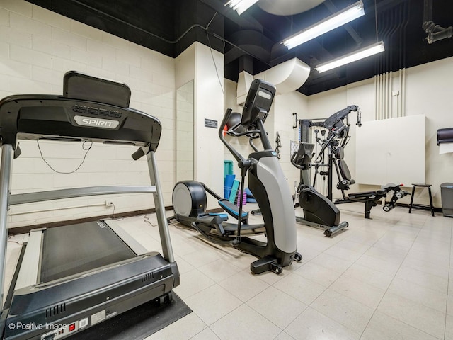 1310 N Ritchie Ct Unit 27B, Chicago, IL 60610 - view of workout area