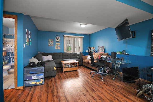 833 Poe St, Manteno, IL 60950 - office space with wood finished floors