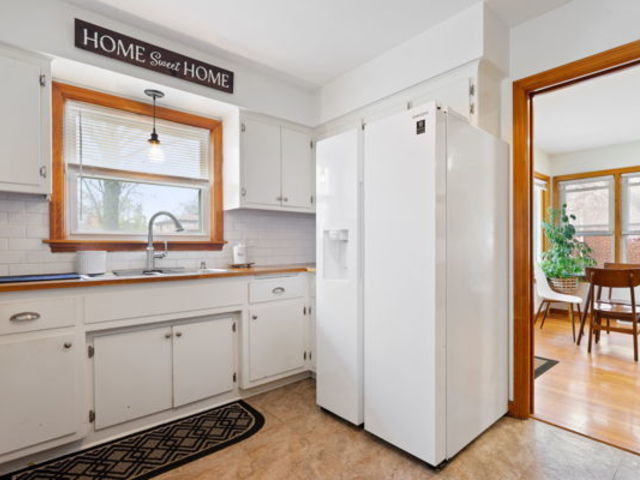 18532 Morris Ave, Homewood, IL 60430 - photo 9