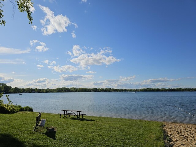519 Greenwood Dr, Round Lake Park, IL 60073 - water view