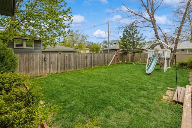 912 Macgregor Rd, Lockport, IL 60441 - view of yard with a playground