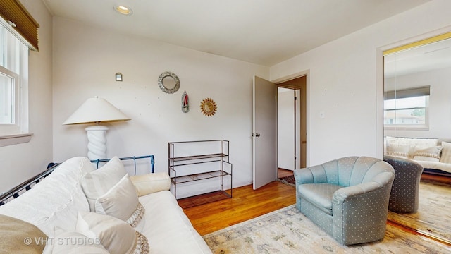 270 Concord Dr, Melrose Park, IL 60160 - living area with wood finished floors and recessed lighting