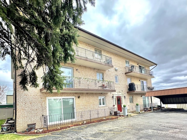 view of building exterior
