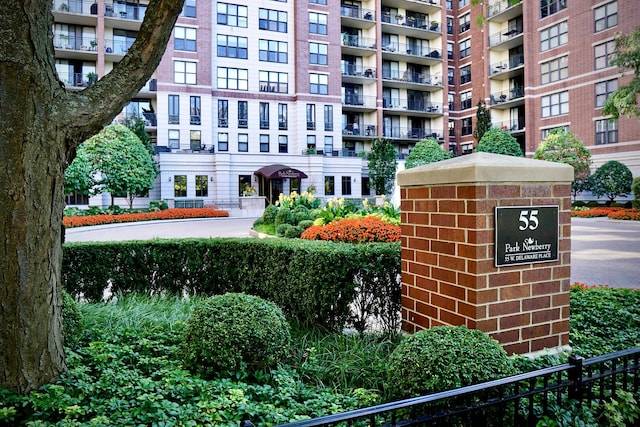 exterior space featuring fence