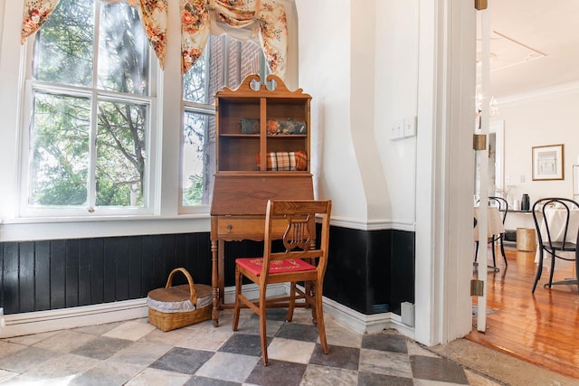 105 S High St, Galena, IL 61036 - sitting room featuring ornamental molding