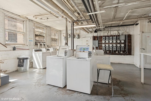 1225 W Lunt Ave Unit 2B, Chicago, IL 60626 - shared laundry featuring separate washer and dryer