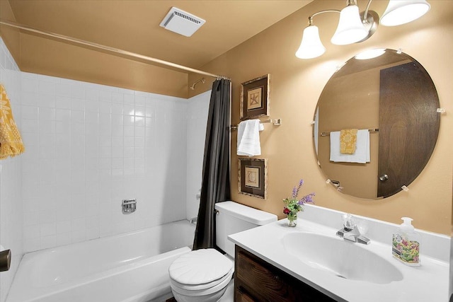 9178 S Rd E Unit D, Palos Hills, IL 60465 - full bath featuring shower / bath combo, vanity, and a chandelier