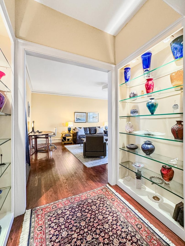 2600 N Lakeview Ave Unit 7E, Chicago, IL 60614 - hall with wood finished floors