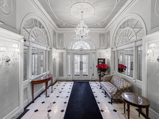 2600 N Lakeview Ave Unit 7E, Chicago, IL 60614 - lobby featuring a towering ceiling and crown molding
