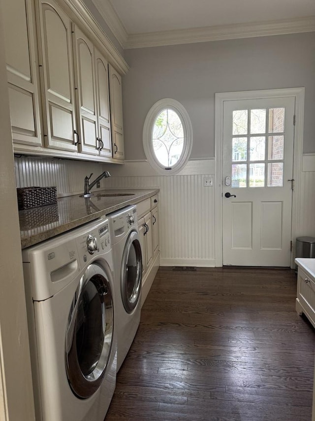3009 Fox Glen Ct, Saint Charles, IL 60174 - laundry area with wainscoting, separate washer and dryer, cabinet space, and a sink