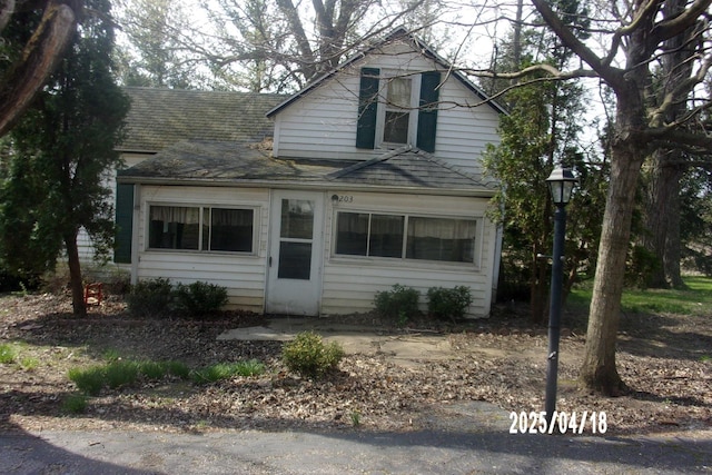 203 SE Walnut St, Iroquois, IL 60945 - photo 1
