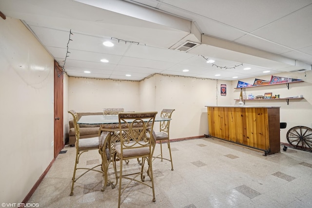 4363 W Kennedy Dr, Gurnee, IL 60031 - dining area with bar and recessed lighting