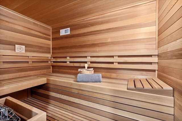 view of sauna / steam room