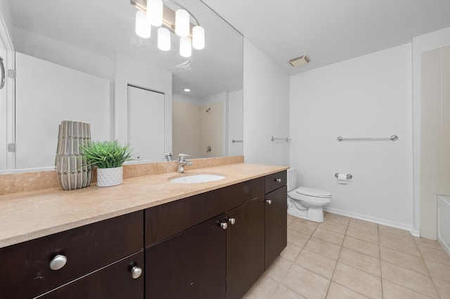 bathroom featuring tile patterned floors, visible vents, toilet, vanity, and baseboards