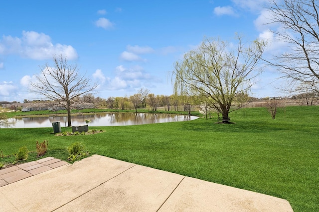view of yard with a water view