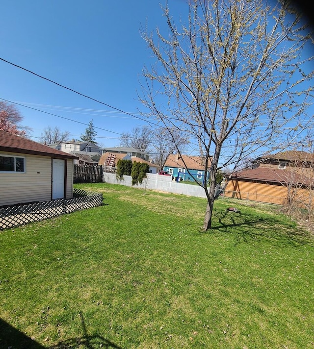 128 Whitehall Ave, Northlake, IL 60164 - view of yard featuring fence