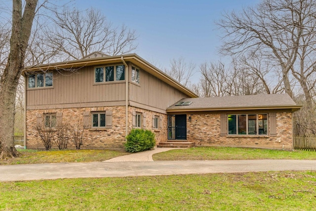 1209 Oak Trail Dr, Libertyville, IL 60048 - photo 1