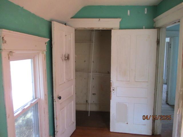 618 Napoleon St, Rockford, IL 61103 - view of closet