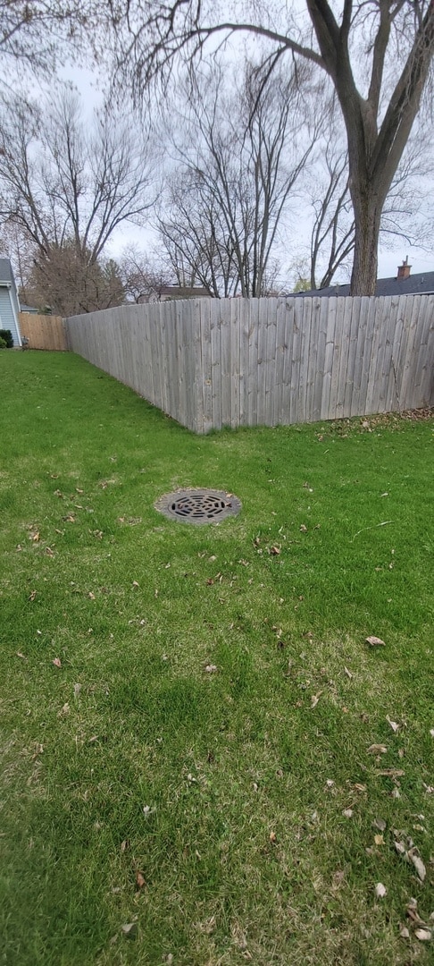 27W543 Wilbur Ave, Warrenville, IL 60555