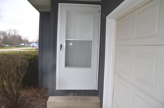 view of exterior entry