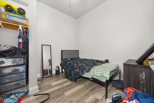 7123 S Green St, Chicago, IL 60621 - bedroom with wood finished floors and baseboards