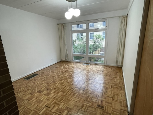 5517 S Dorchester Ave, Chicago, IL 60637 - spare room with baseboards