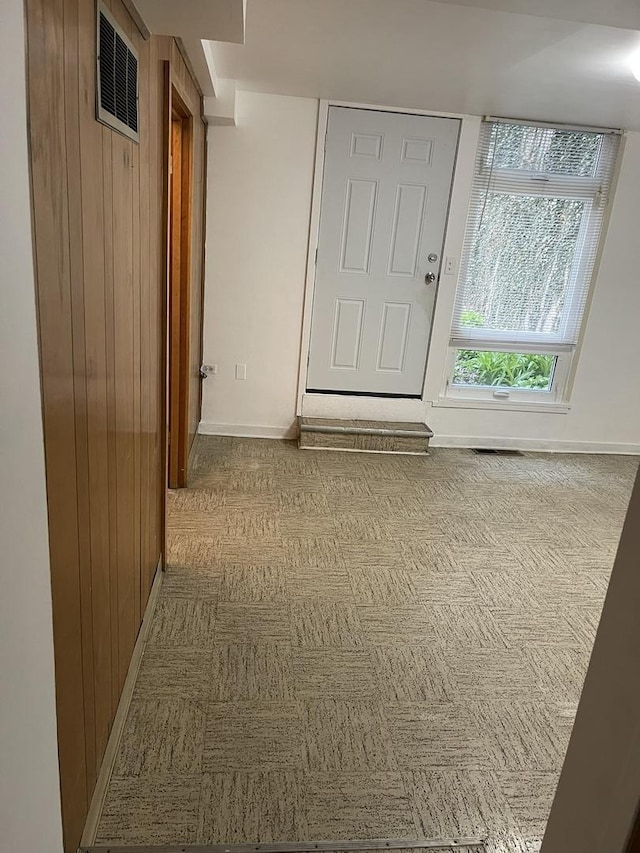 5517 S Dorchester Ave, Chicago, IL 60637 - hallway with baseboards