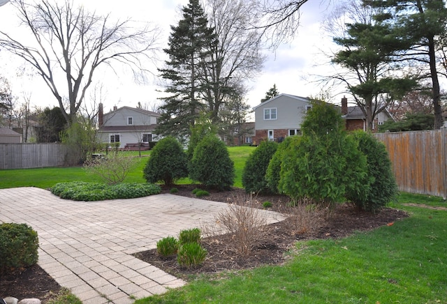 37 Pottowattomie Ct, Naperville, IL 60563 - view of yard featuring a patio area