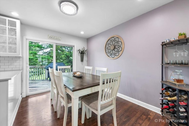 537 71st St, Darien, IL 60561 - dining space with wood finished floors and recessed lighting
