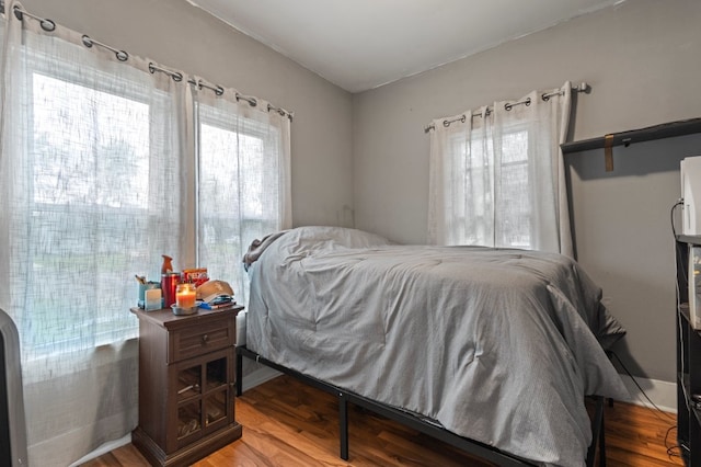 135 N Calhoun St, Aurora, IL 60505 - bedroom featuring wood finished floors