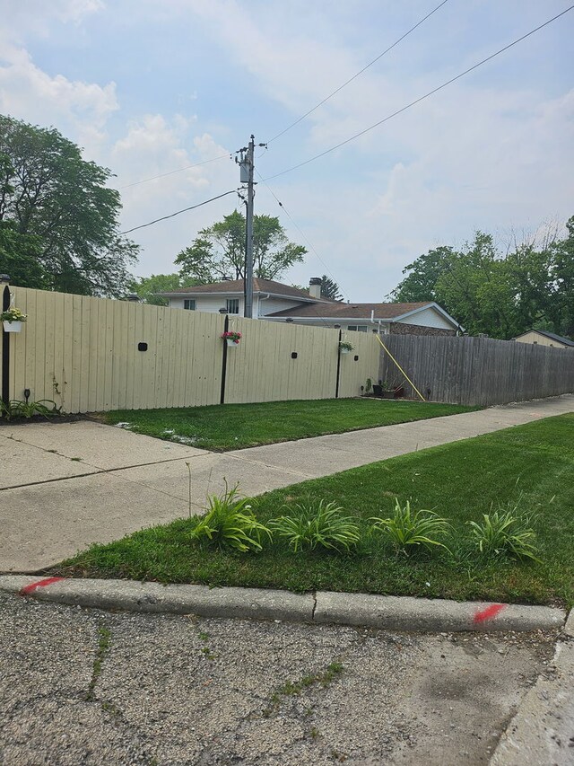 725 Terry Dr, Joliet, IL 60435 - photo 23